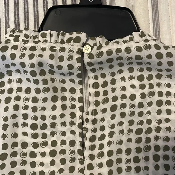 LOFT Ruffle Neck Sleeve Blouse NWT Size S - Picture 5 of 6